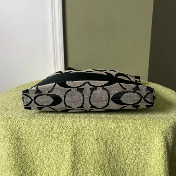 Coach Black and Gray Messenger Crossbody Bag - Picture 4 of 13